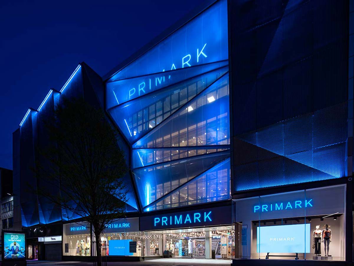 IGuzzini illumina Primark a Birmingham