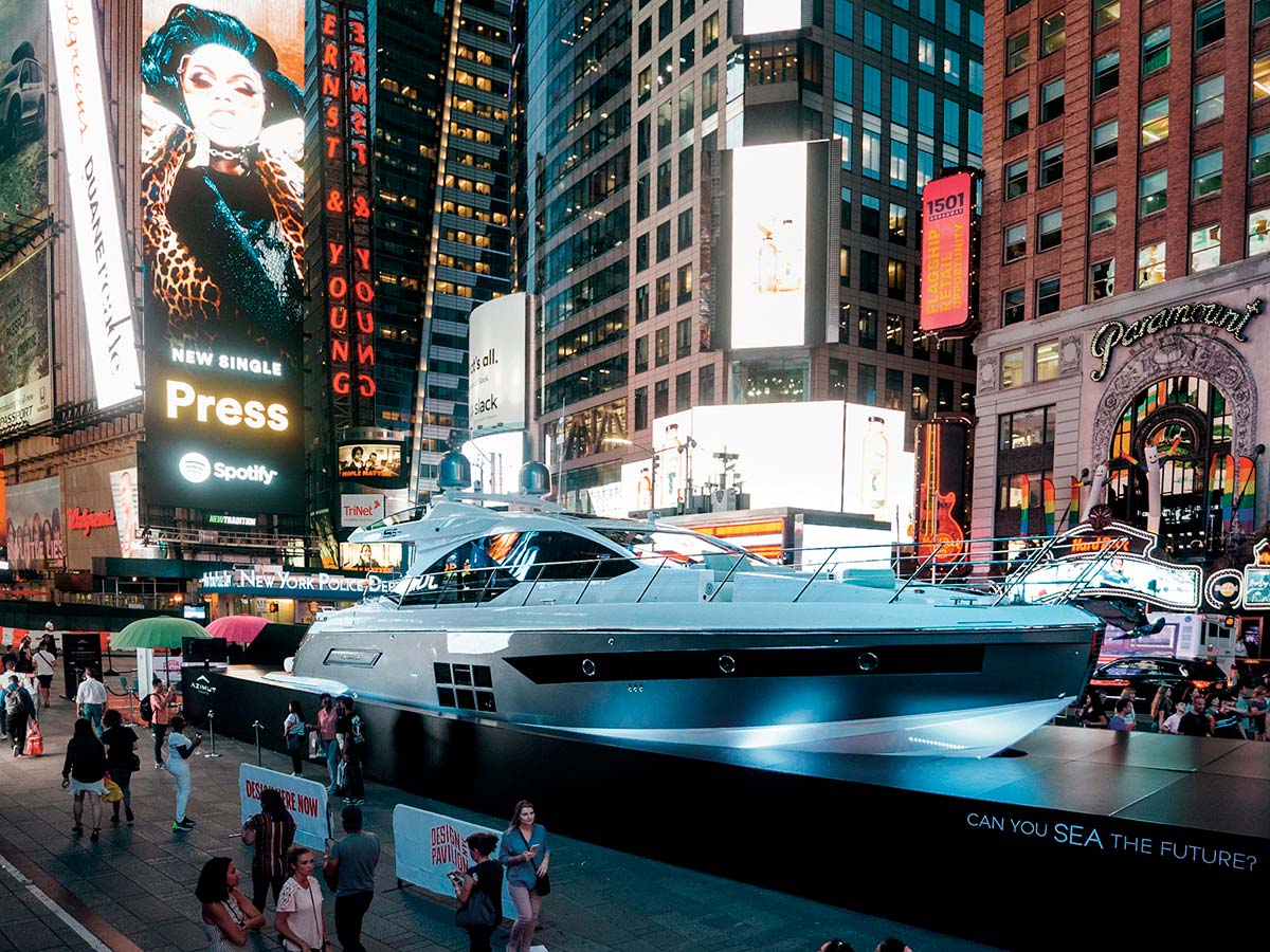 Azimut docks in Times Square