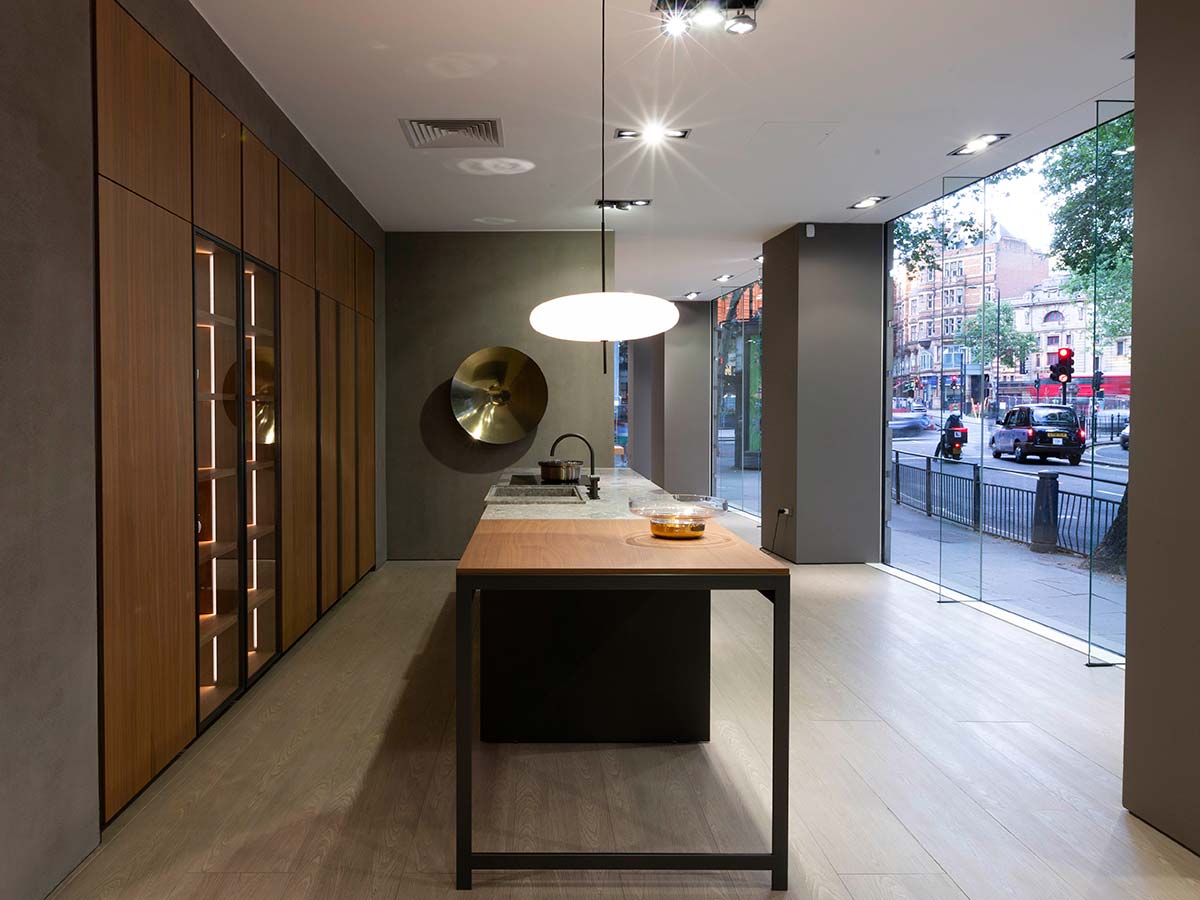 Molteni & C | Dada is renewed in London
