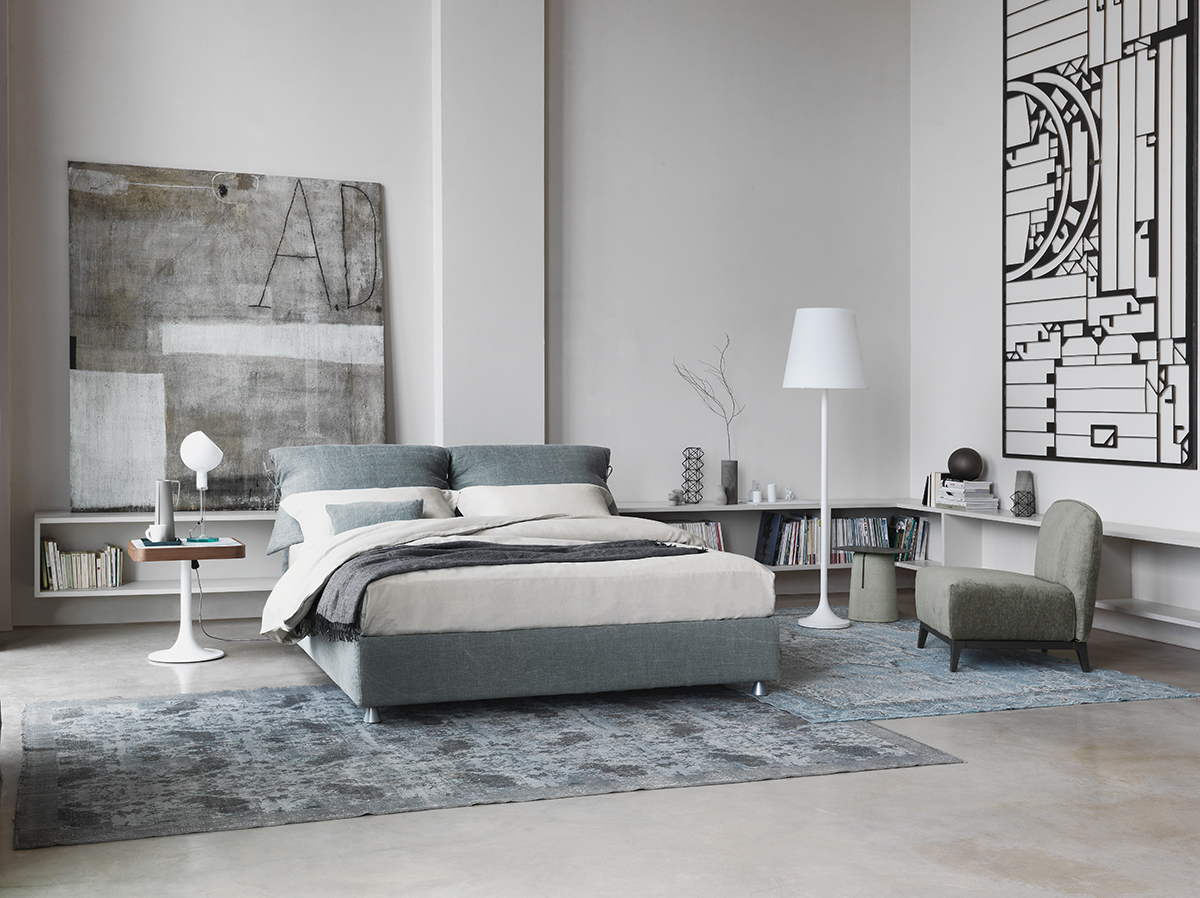 Who re-made the bed?