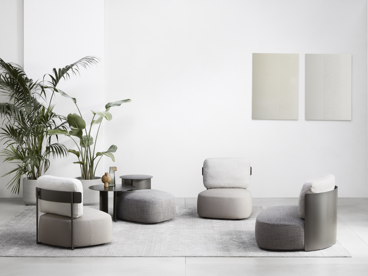 Nomadic objects by Flou