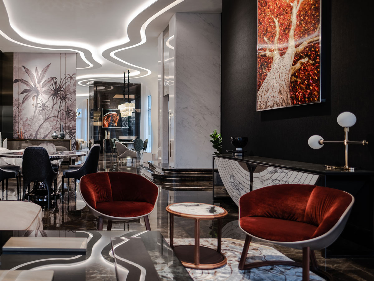 Visionnaire restarts from China