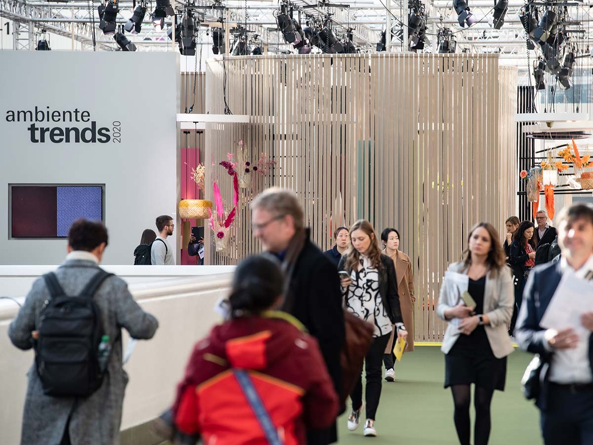 Ambiente copes with hostility and revamps
