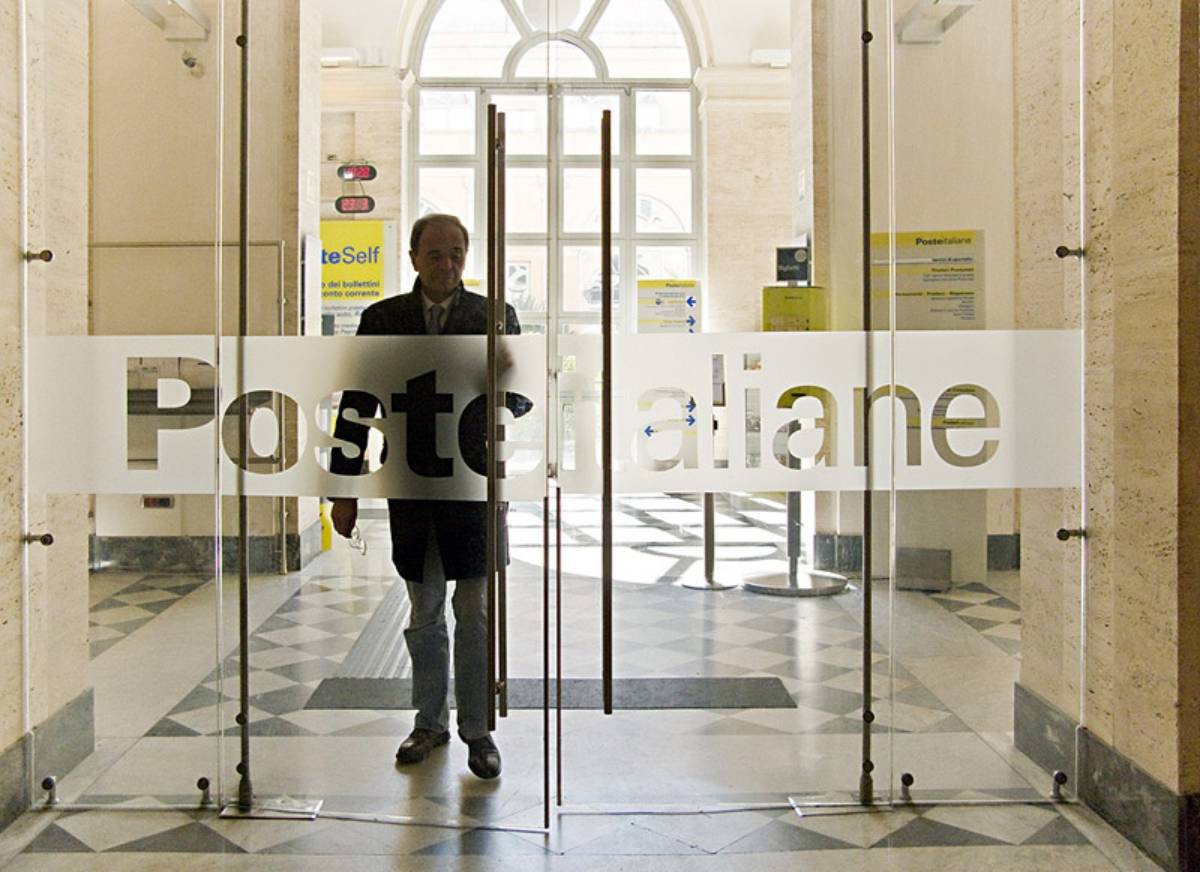 Poste Italiane invests on comfort: a request for proposals for the supply of seats