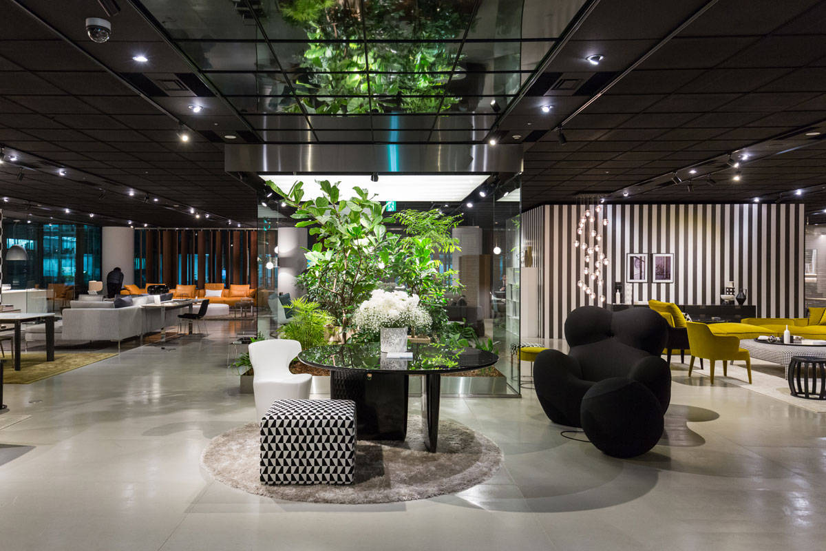 Suggestioni orientali nel nuovo store B&B Italia