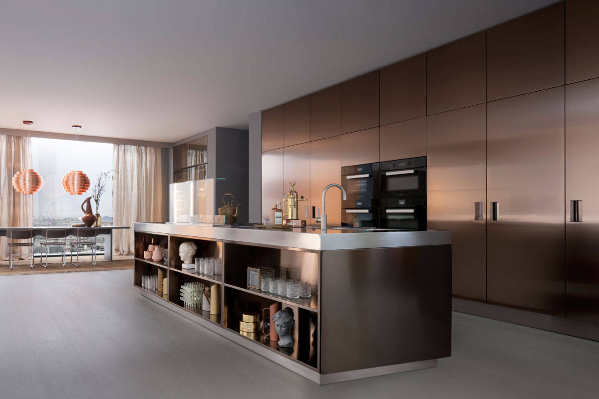 B&B Italia entra nel settore cucine con Arclinea