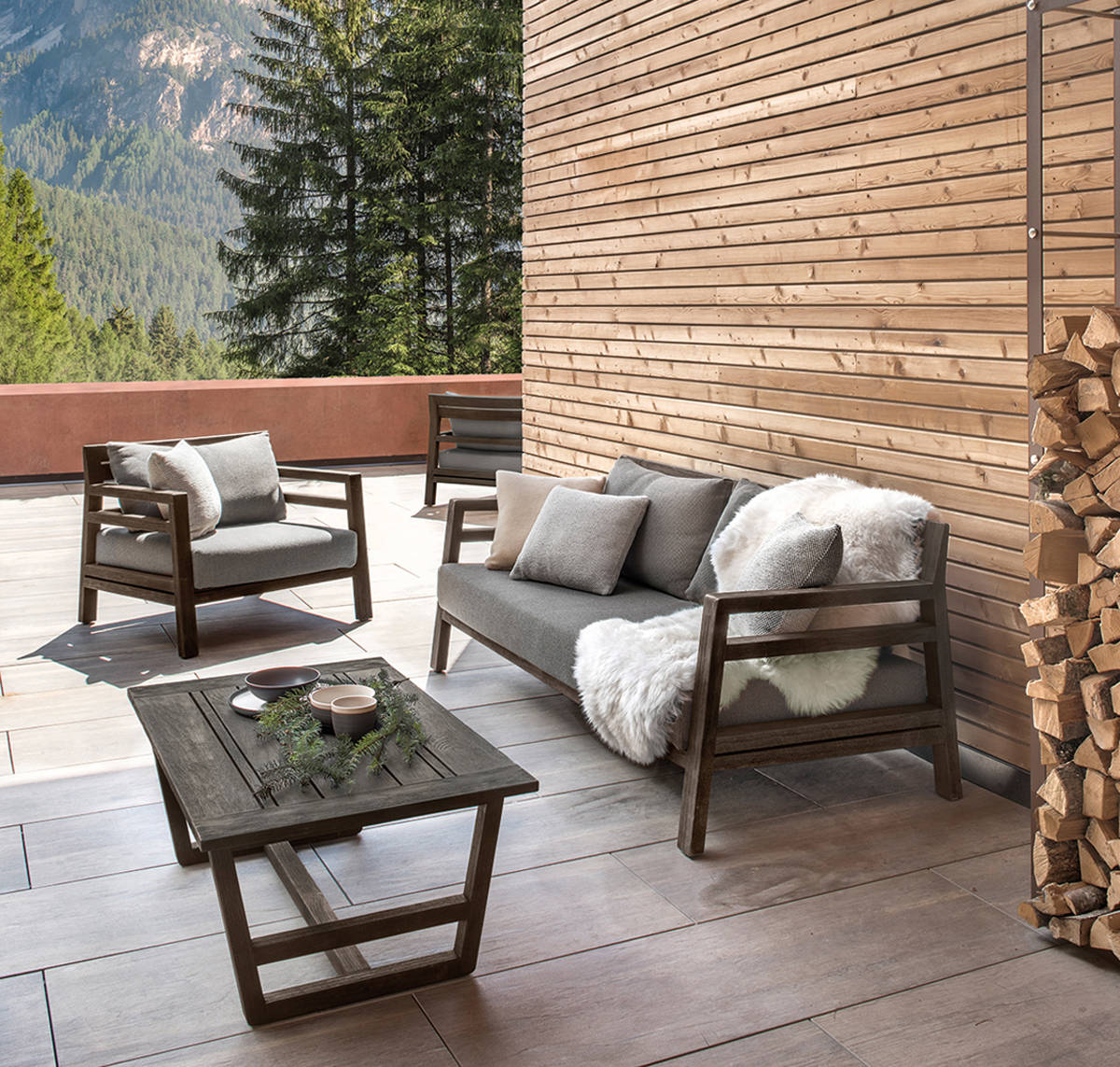 L’avvolgente naturalità dell’outdoor Ethimo