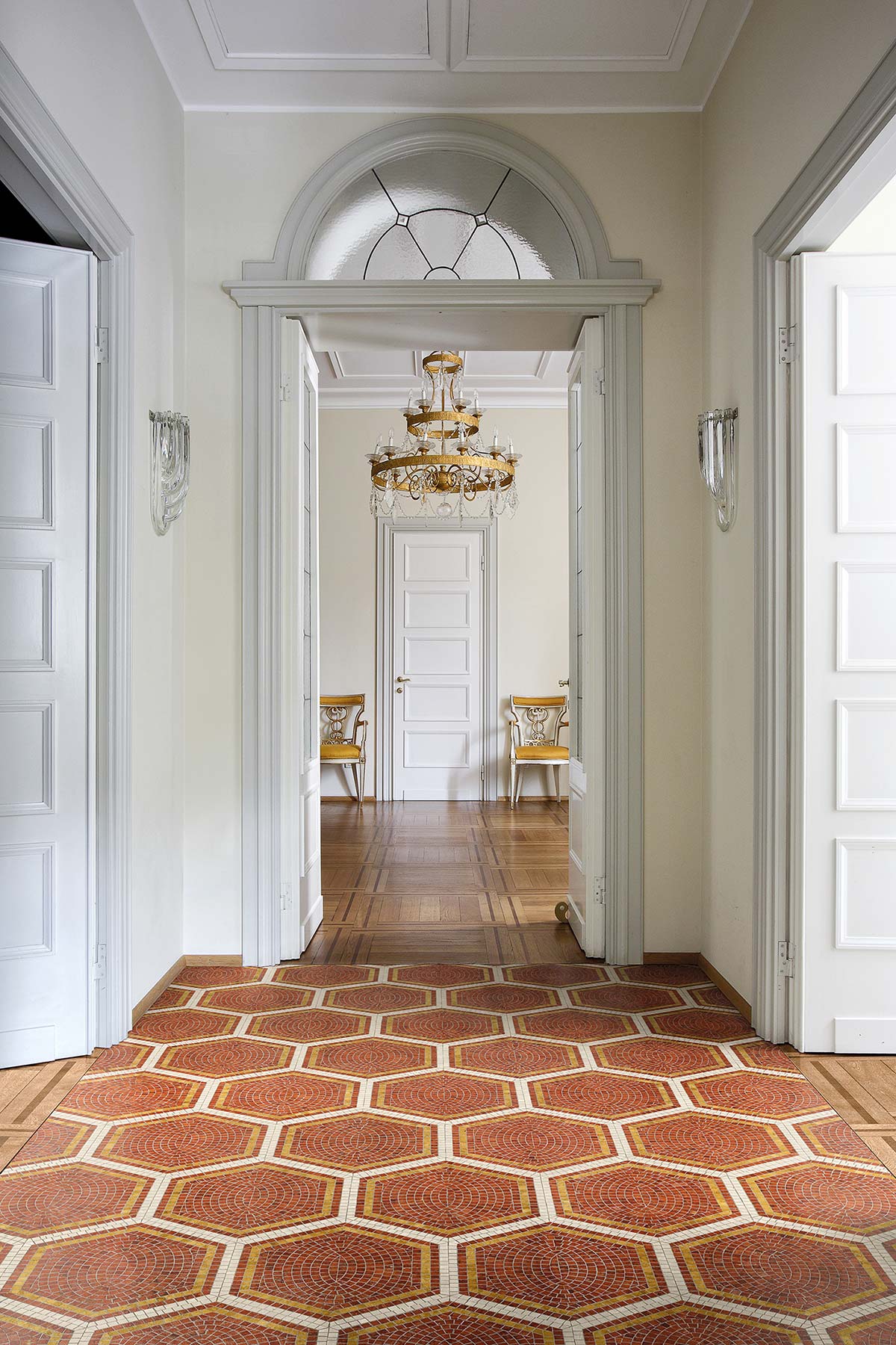 Piazza Scala Rosso, Marmosaico collection by Bisazza, Design Carlo Dal Bianco - Photo © Davide Lovatti