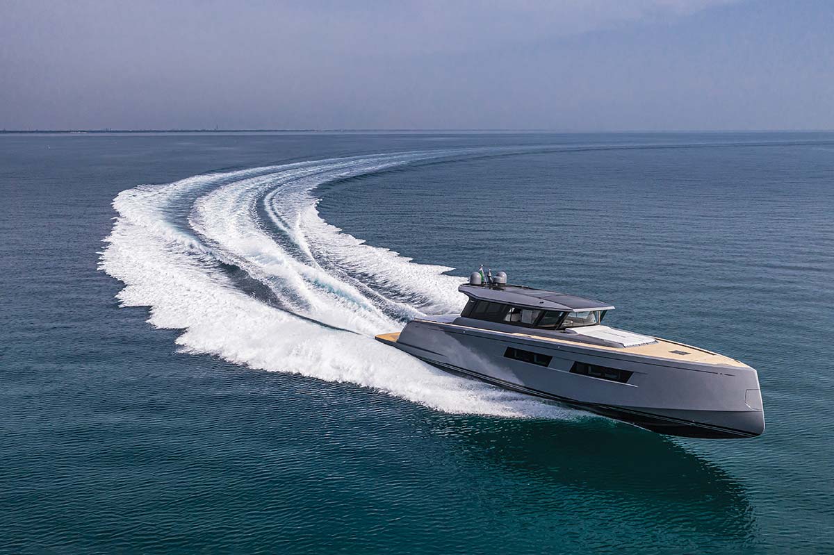 Pardo GT52: un cross over ‘up &down’ per solcare il mare