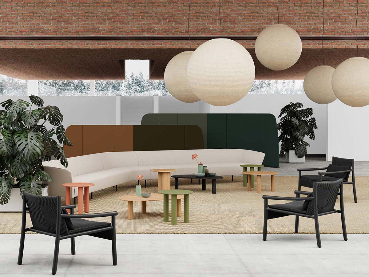 The versatile approach of Arper. Warmth, color, texture