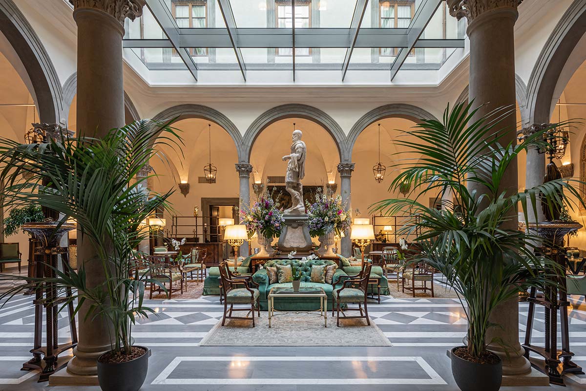 A Firenze, nel palazzo di Beatrice