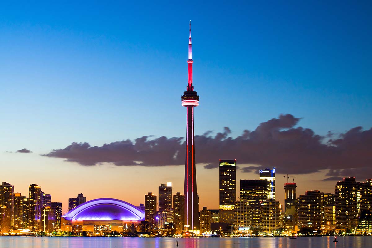 CN Tower, Toronto - Photo © Aqnus Febriyant