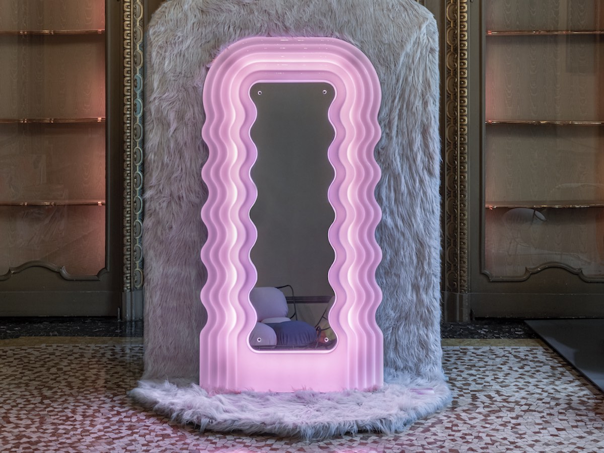 The revolution is (also) a pink mirror
