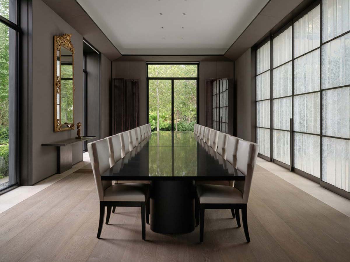 Intimate opulence