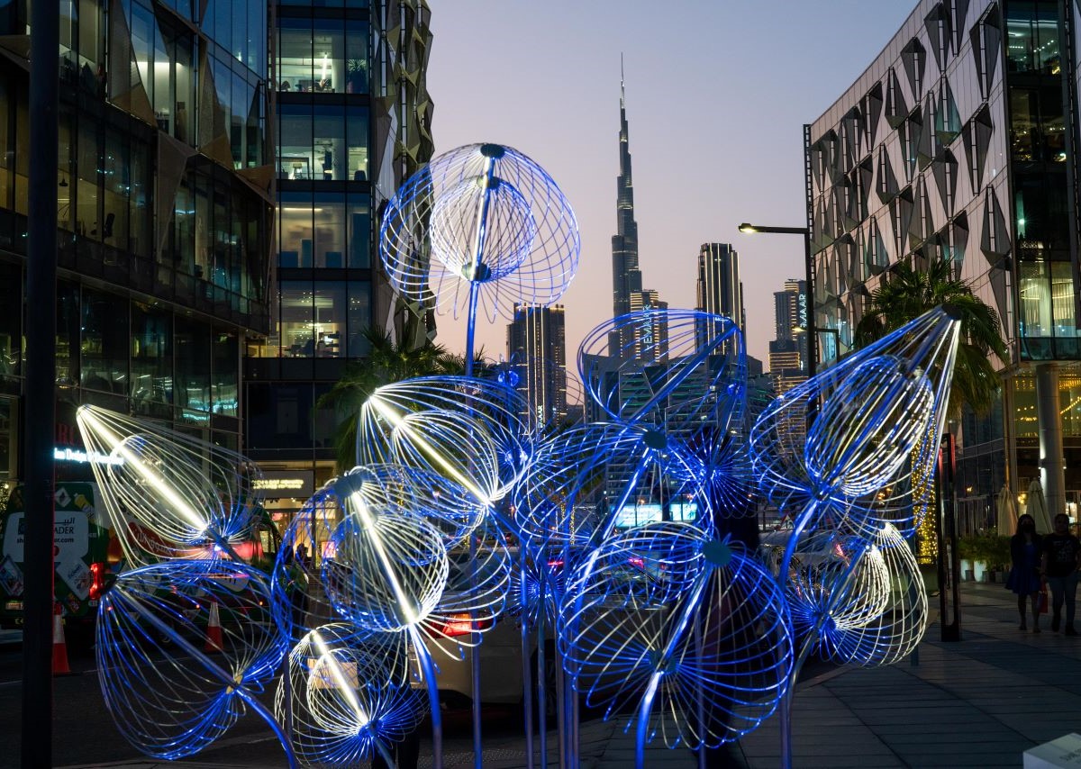 Nord, Sud, Ovest, Est. Dubai | Sharjah