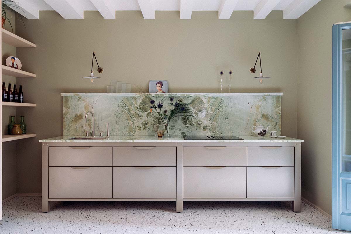 Very Simple Kitchen @ Casa Canvas