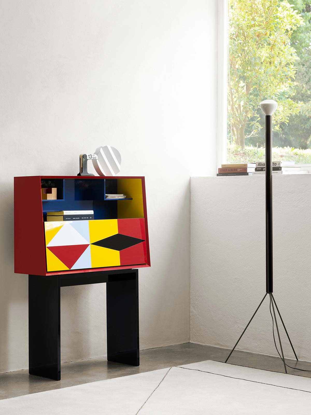 Linea by Porro, design Alessandro Mendini