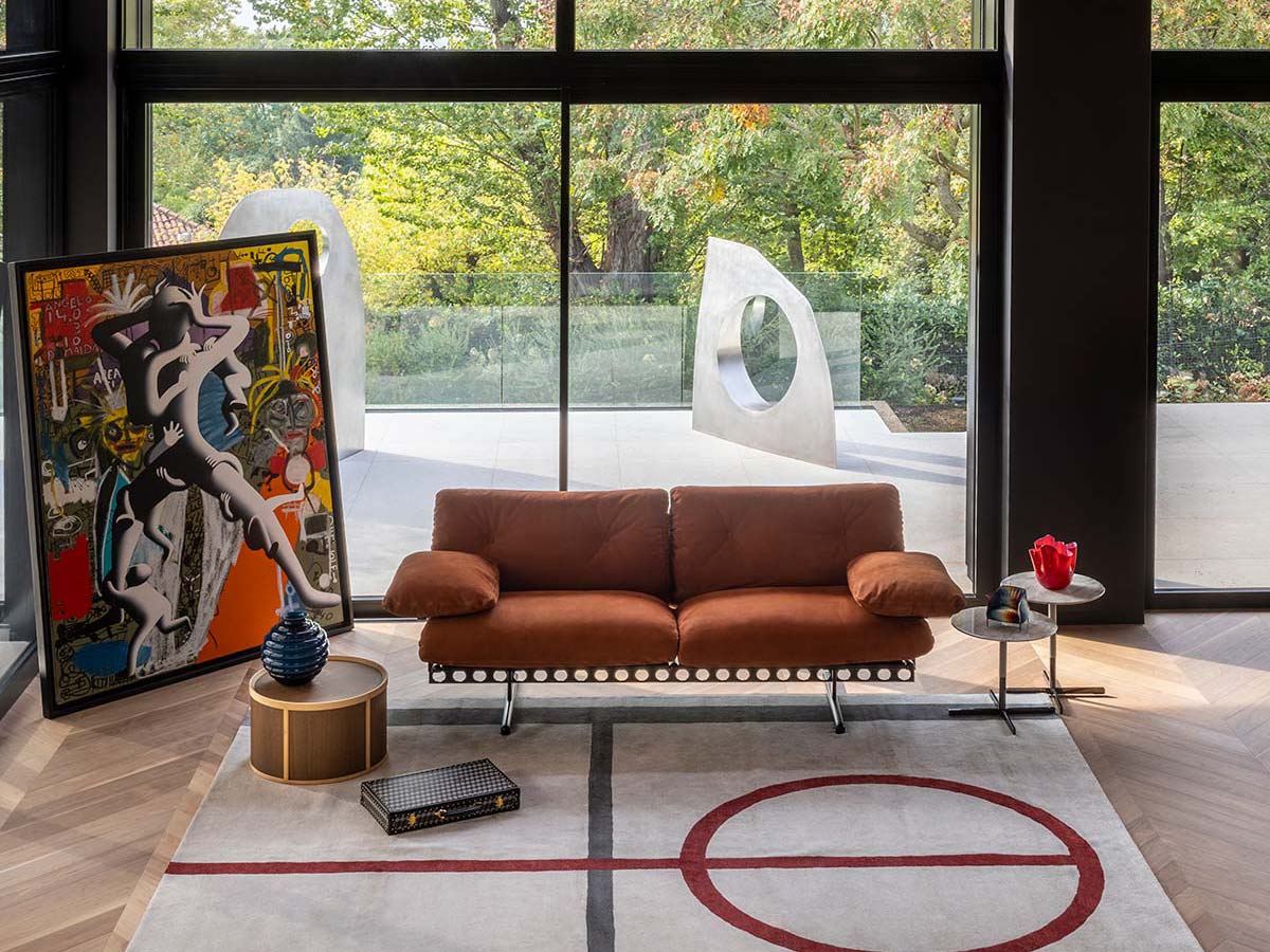 Ouverture and Dezza: the icons of Poltrona Frau
