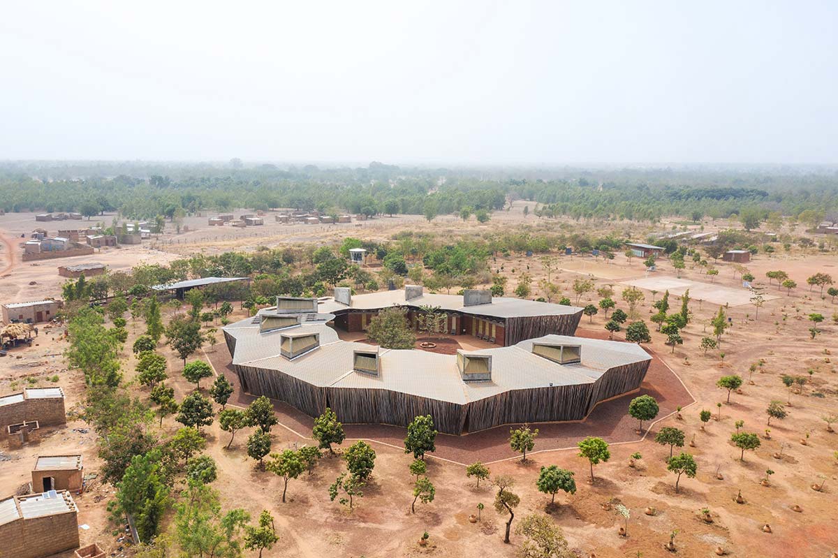 Lycée Schorge Secondary School by Diédébo Francis Kéré - Koudougou, Burkina Faso, 2016 - Photo © courtesy of Diédébo Francis Kéré