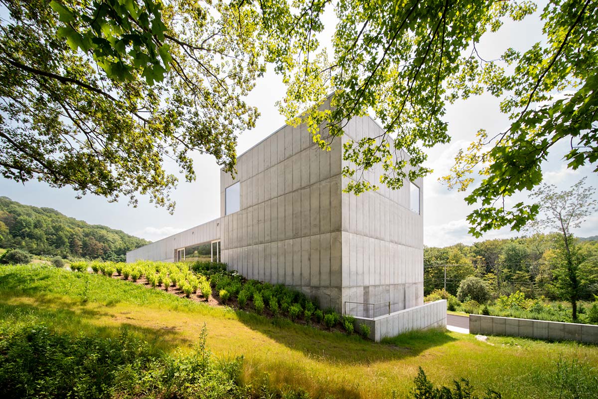 A new “warehouse” for Italian art