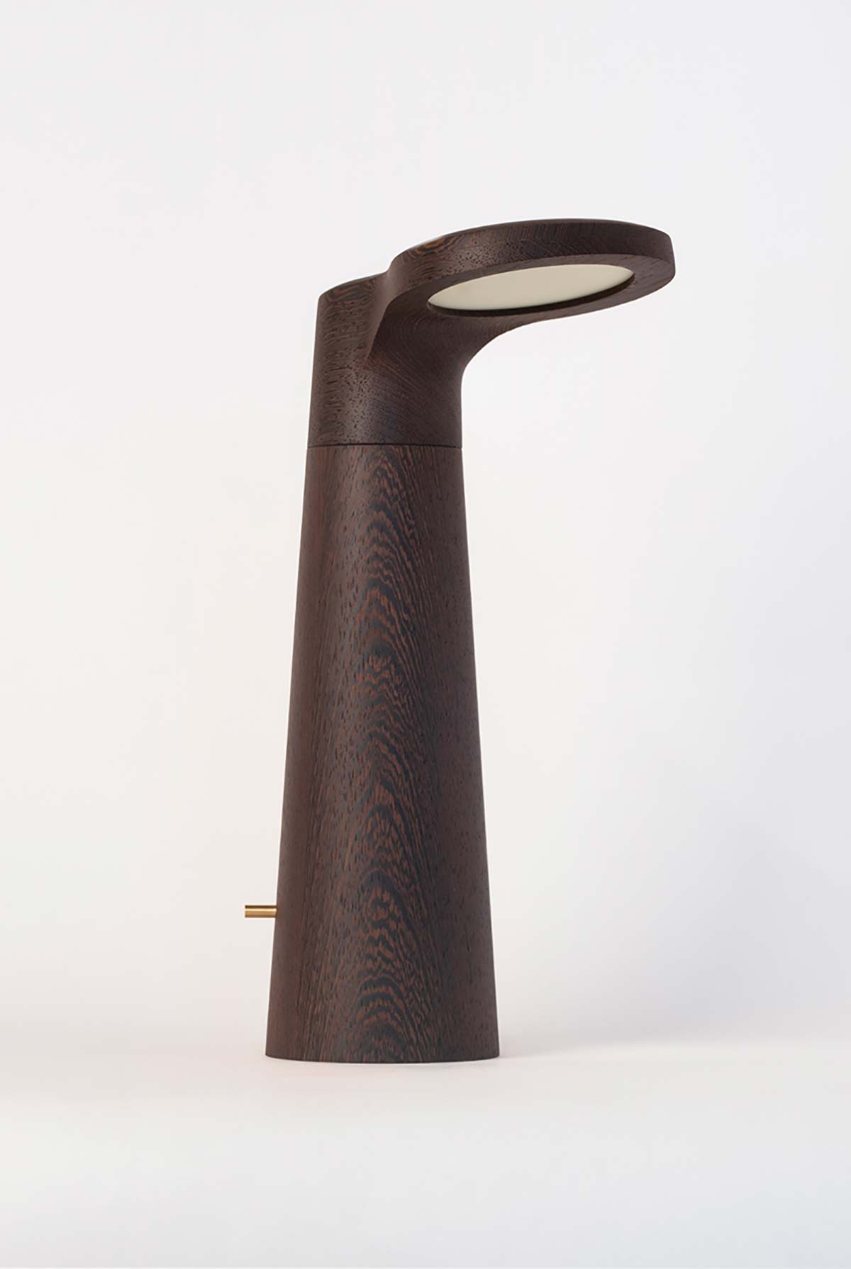 Studio Lamp by Isato Prugger - Photo © Tomaso Carbone