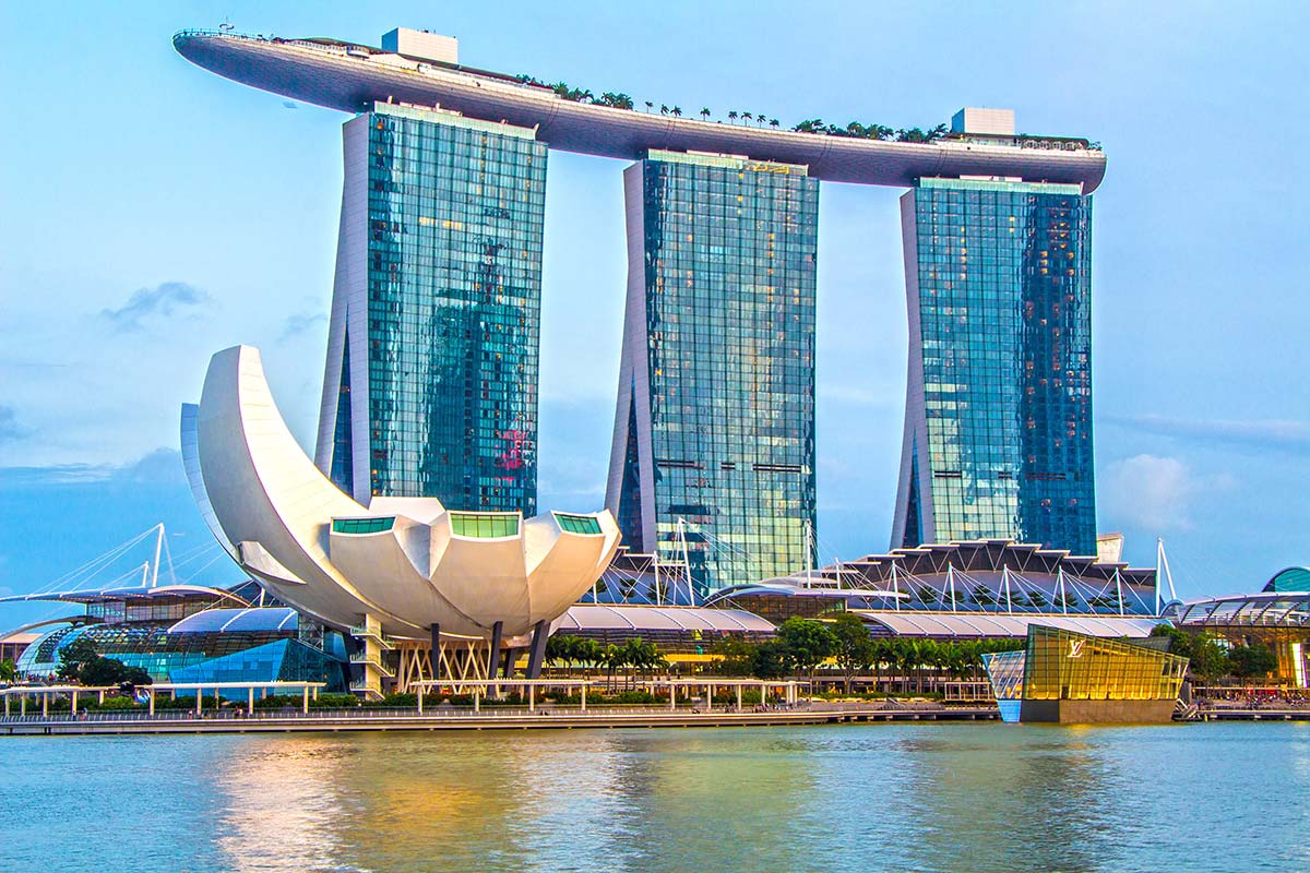 Marina Bay Sands, Singapore - Photo © Vichy Deal