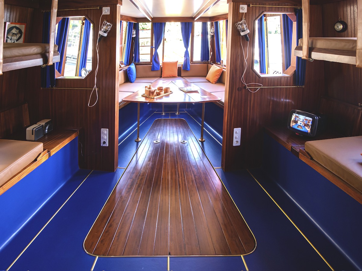 On Lake Como, BBPR’s signature houseboat comes back to life