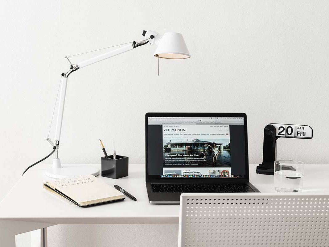 5 objects for reading