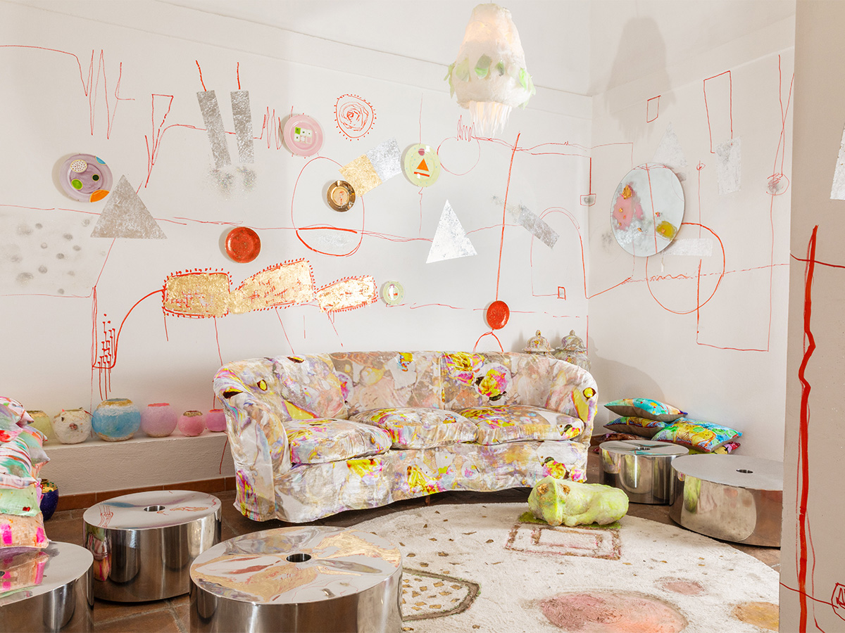 Coralla's room