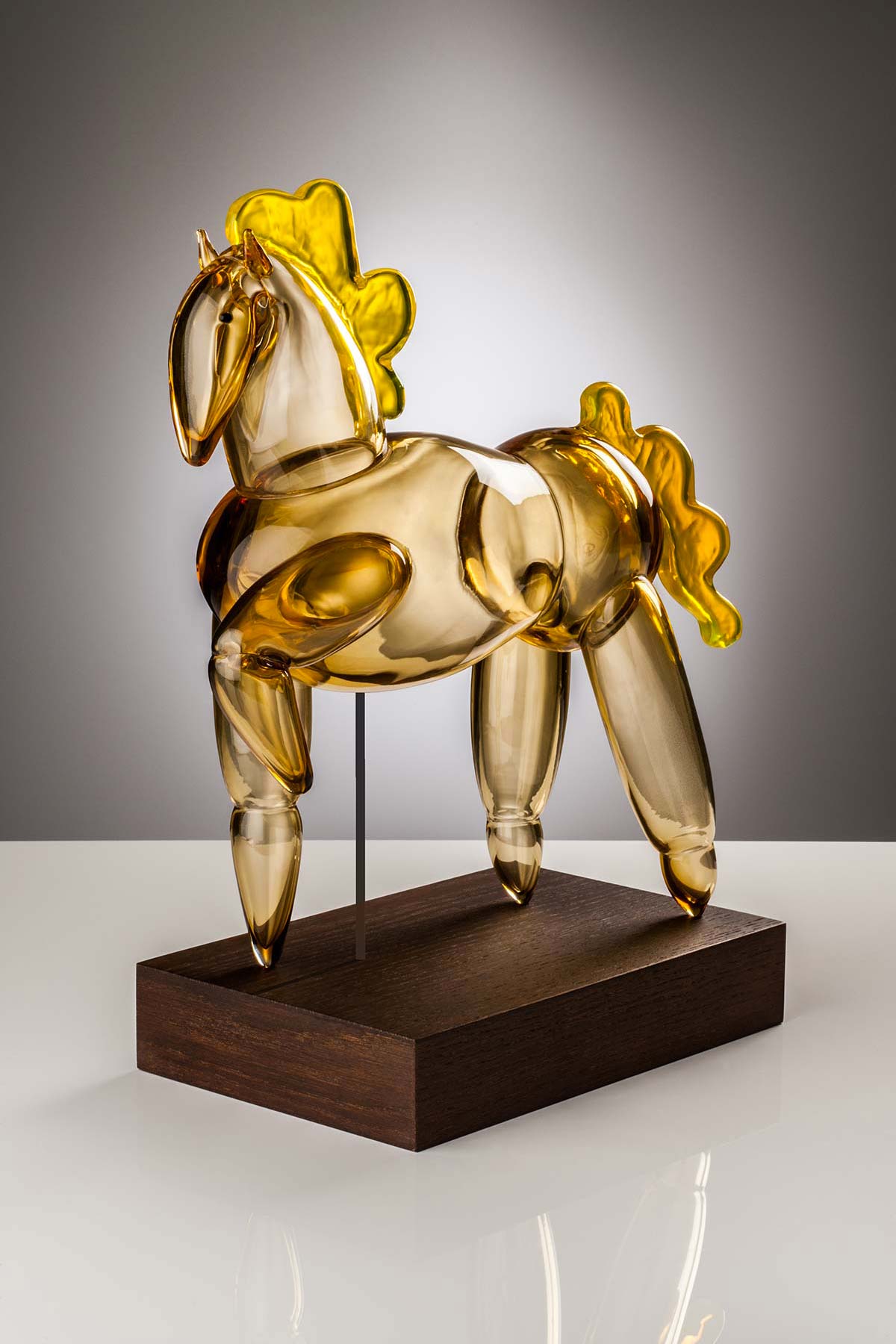 Il Cavallino di Venini by Damiani, design Alessandro Mendini