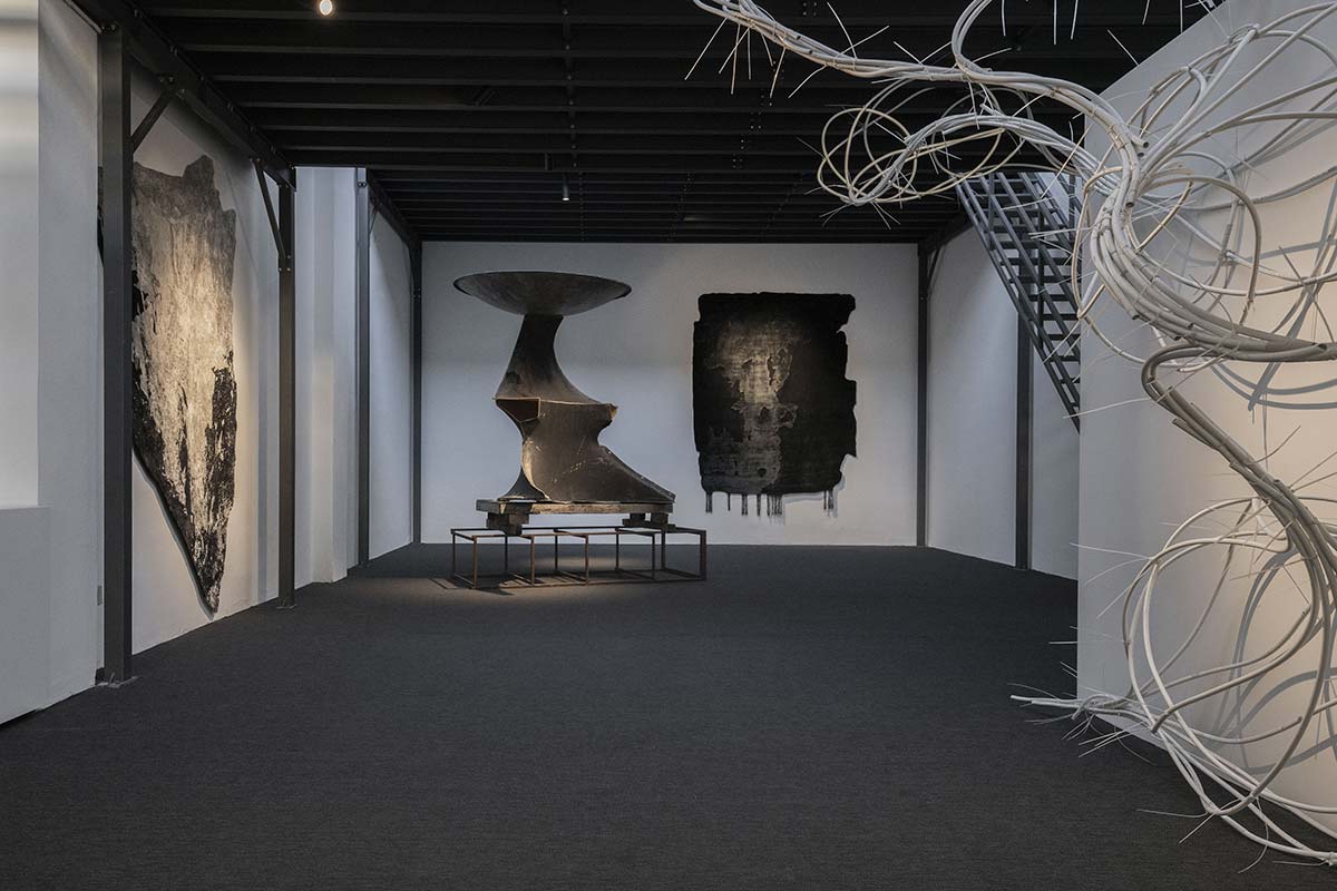 Art and design in dialogue