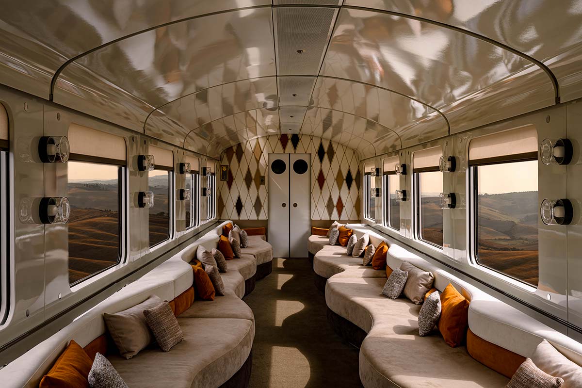 Mini rail cruises