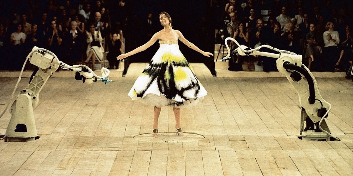 Alexander McQueen, Ready-to-Wear S:S 1999, “No. 13”, Photo © Robert Fairer