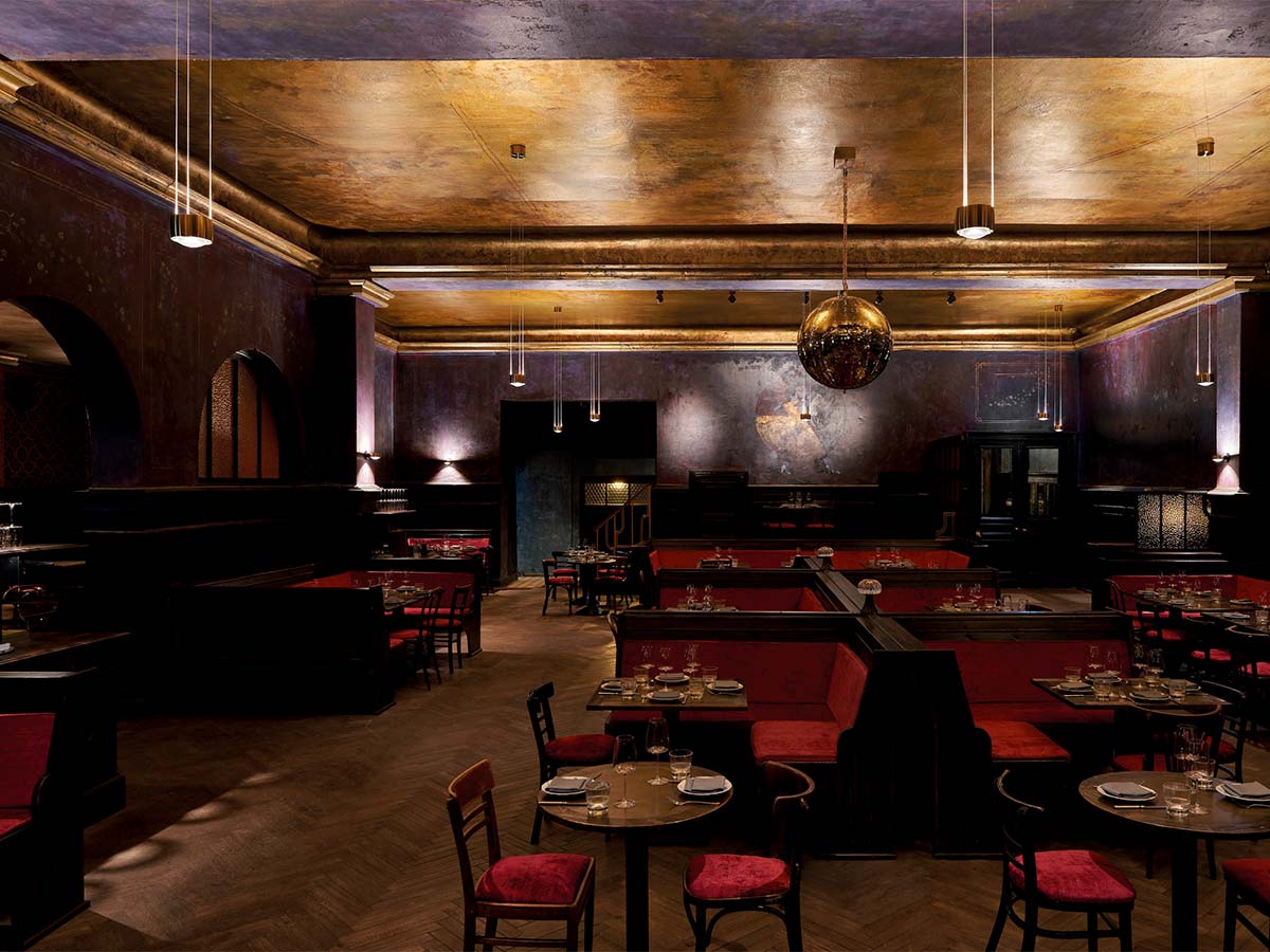 La sala degli specchi