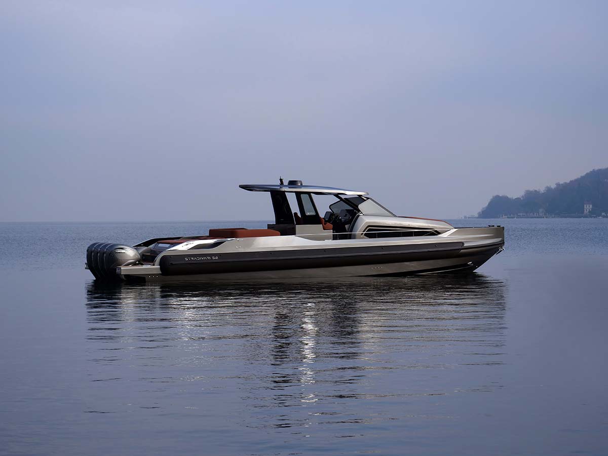 Stradivari 52 by Cantieri Capelli