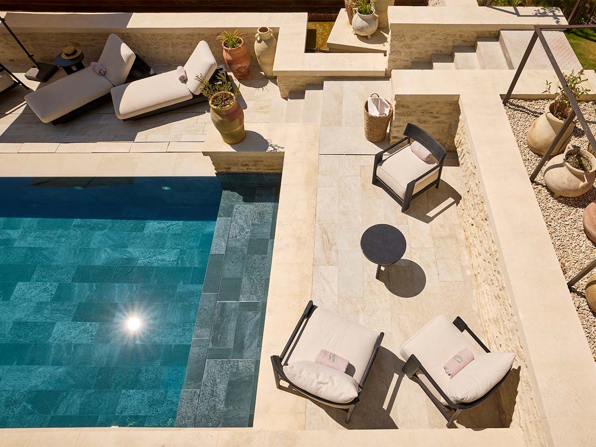 Lusso outdoor