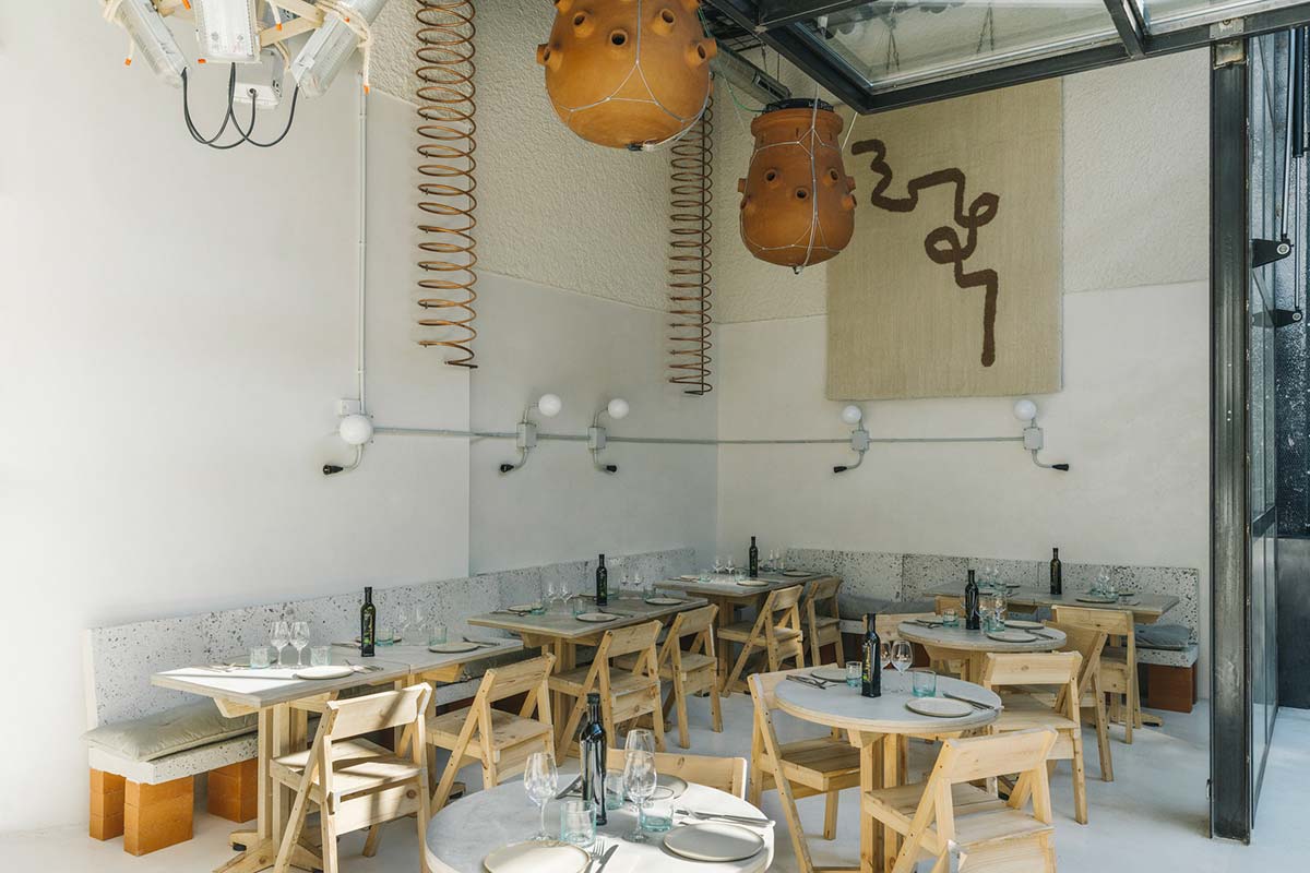 Il ristorante Mo de Movimiento, progettato dal designer Lucas Muñoz Muñoz - Photo © Sergio Albert:Gonzalo Machado