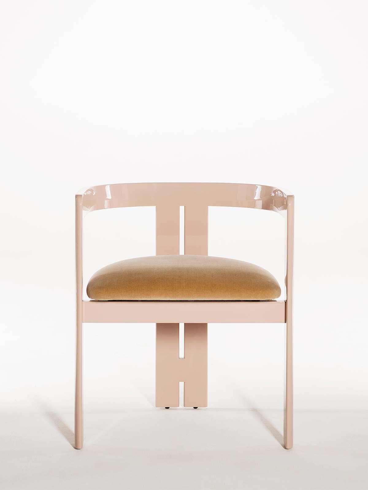 Pigreco by Tacchini, design Tobia Scarpa - Photo © Giuseppe Dinnella