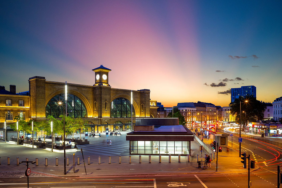 King’s Cross Station, London - Photo © Richie Chan