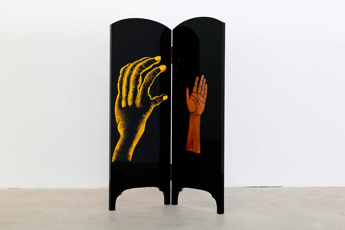 Åbäke, The Handshake, 2014 - Photo © Leslie Fernandez