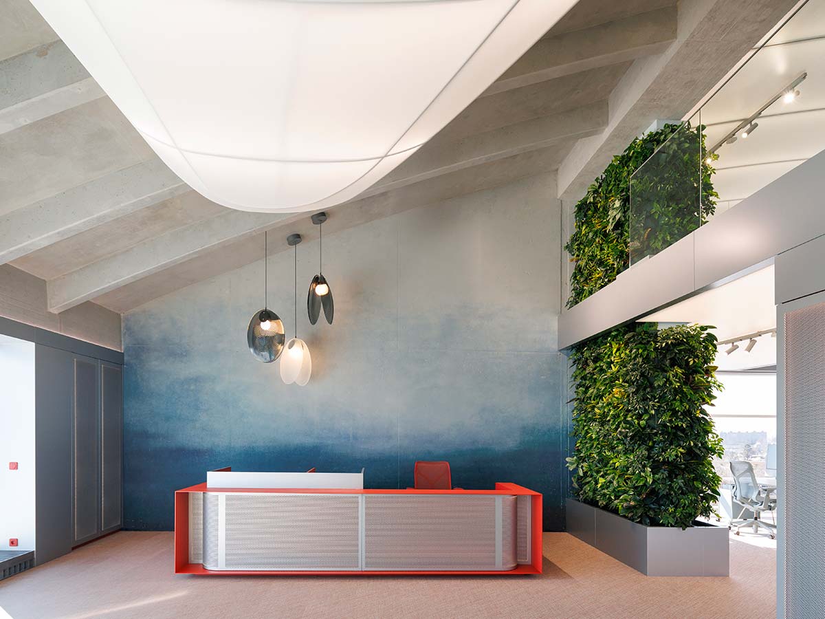An office between sky and sea