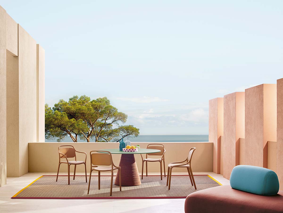 Libre collection by Pedrali, design Eugeni Quitllet - Photo © Omar Sartor
